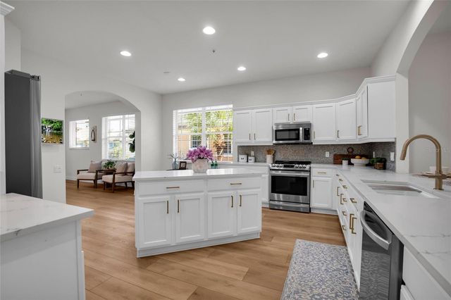 6508 MOORINGS POINT CIRCLE 201, Lakewood Ranch, FL 34202