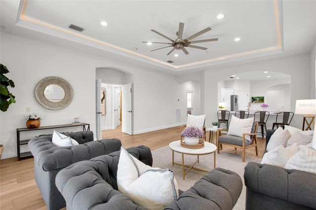 6508 MOORINGS POINT CIRCLE 201, Lakewood Ranch, FL 34202