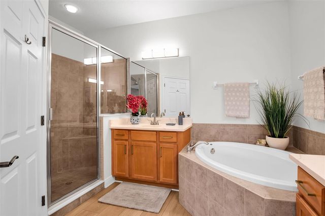 6508 MOORINGS POINT CIRCLE 201, Lakewood Ranch, FL 34202