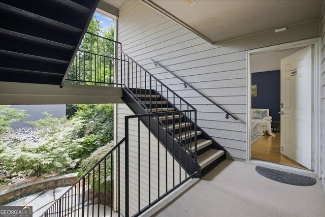 3069 Chastain Park Court NE, Atlanta, GA 30342