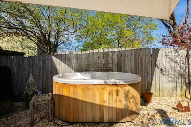 517 N 24th St, Richmond, VA 23223