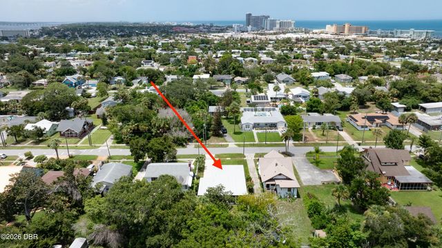240 Hartford Avenue, Daytona Beach, FL 32118