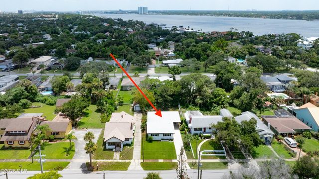 240 Hartford Avenue, Daytona Beach, FL 32118