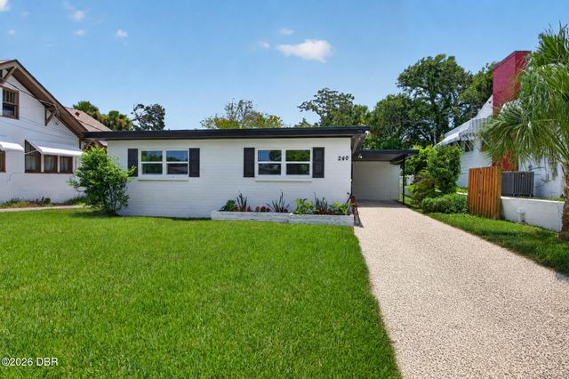 240 Hartford Avenue, Daytona Beach, FL 32118