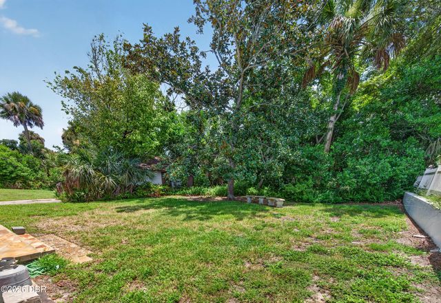 240 Hartford Avenue, Daytona Beach, FL 32118