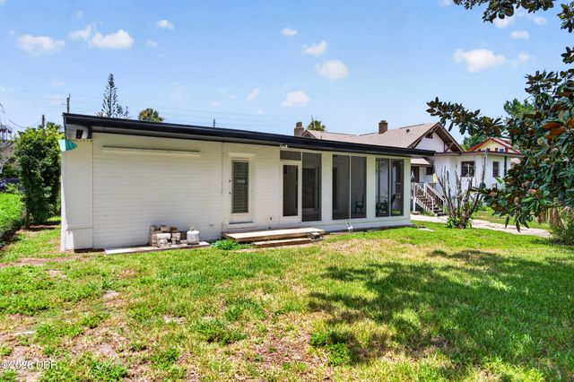 240 Hartford Avenue, Daytona Beach, FL 32118
