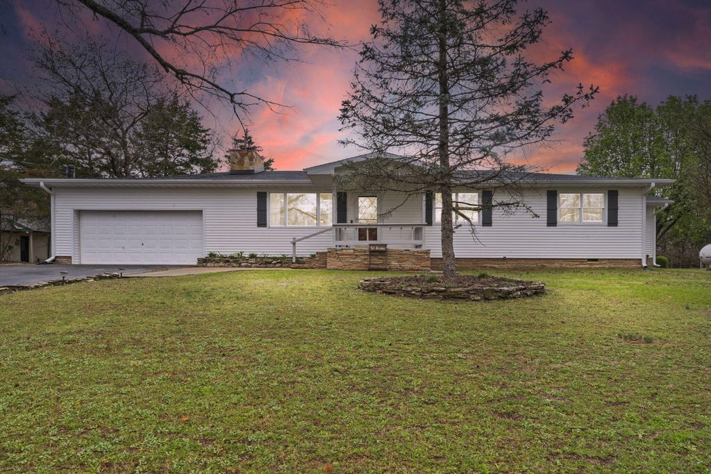 213 Webb Road, Branson West, MO 65737