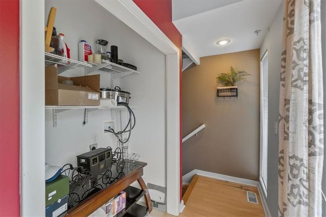 3983 PENNSYLVANIA Avenue, Kansas City, MO 64111