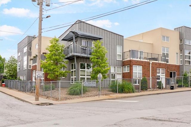 3983 PENNSYLVANIA Avenue, Kansas City, MO 64111