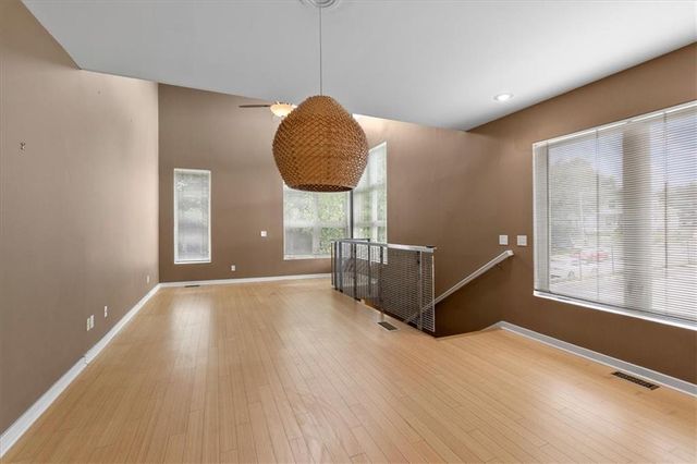 3983 PENNSYLVANIA Avenue, Kansas City, MO 64111