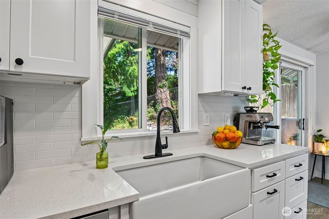 332 S 314th Place, Federal Way, WA 98003