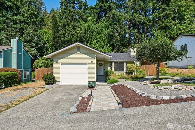 332 S 314th Place, Federal Way, WA 98003