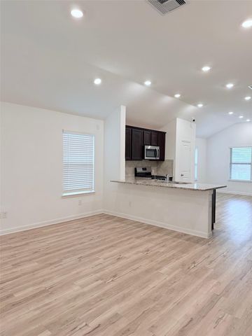 3335 Paddock Landing Street, Richmond, TX 77406