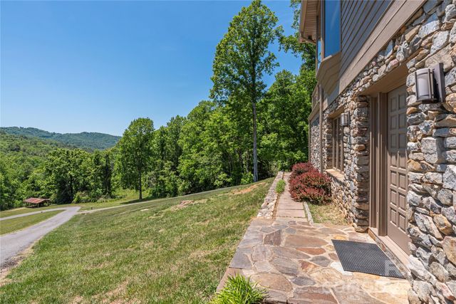 250 Lynn Cove Road, Asheville, NC 28804