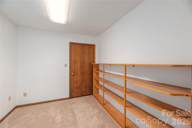 250 Lynn Cove Road, Asheville, NC 28804
