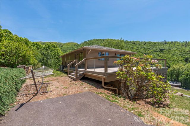 250 Lynn Cove Road, Asheville, NC 28804