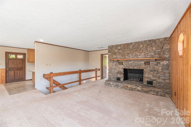 250 Lynn Cove Road, Asheville, NC 28804