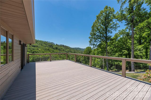 250 Lynn Cove Road, Asheville, NC 28804