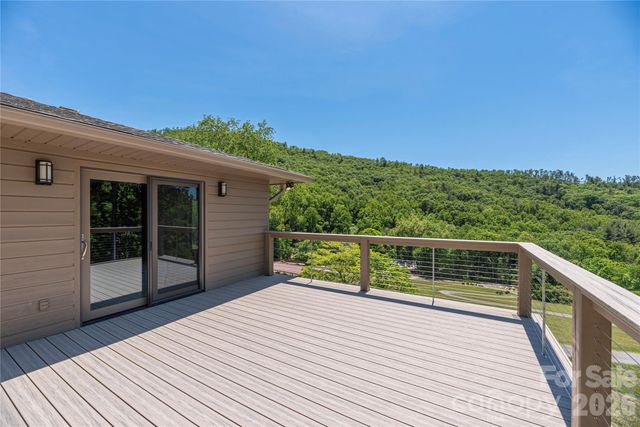 250 Lynn Cove Road, Asheville, NC 28804