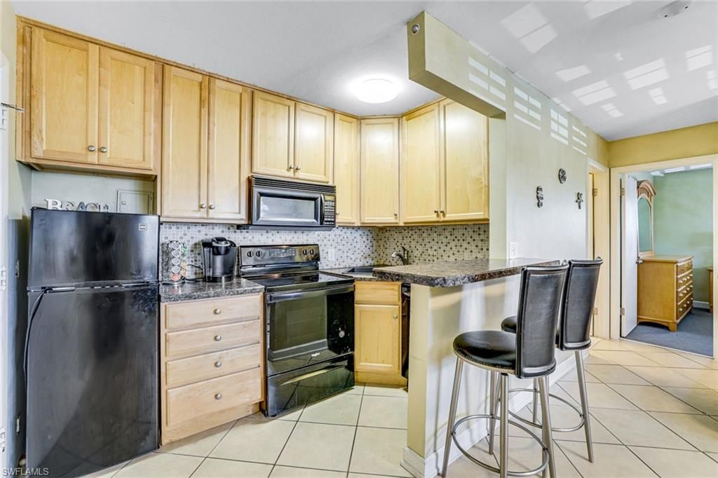 457 Tallwood ST 406, MARCO ISLAND, FL 34145 — photo 4