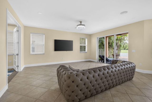 1724 Annandale Circle, Royal Palm Beach, FL 33411