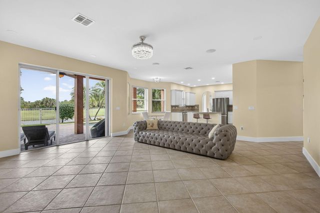 1724 Annandale Circle, Royal Palm Beach, FL 33411