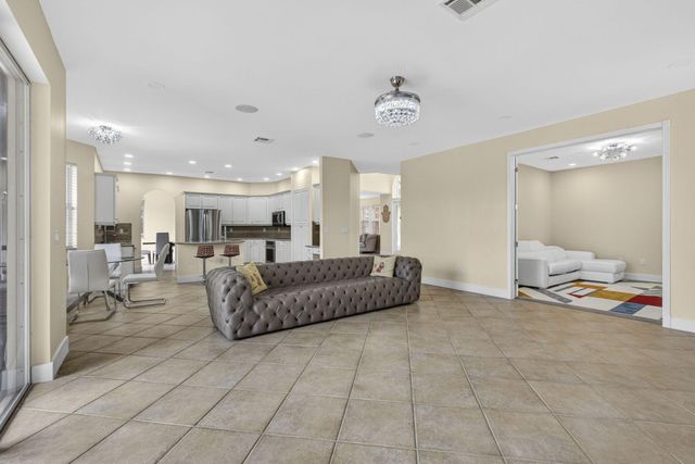 1724 Annandale Circle, Royal Palm Beach, FL 33411