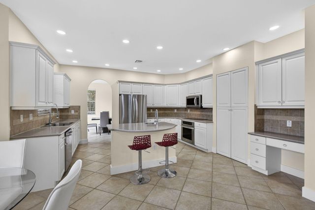 1724 Annandale Circle, Royal Palm Beach, FL 33411