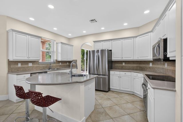 1724 Annandale Circle, Royal Palm Beach, FL 33411