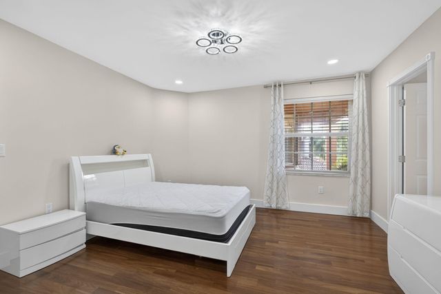 1724 Annandale Circle, Royal Palm Beach, FL 33411