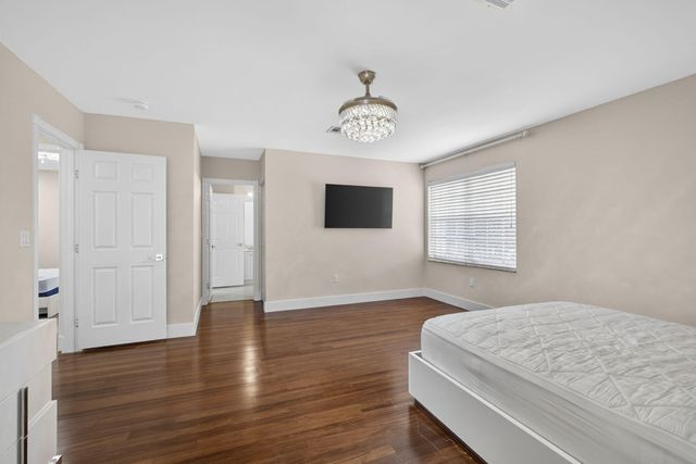 1724 Annandale Circle, Royal Palm Beach, FL 33411