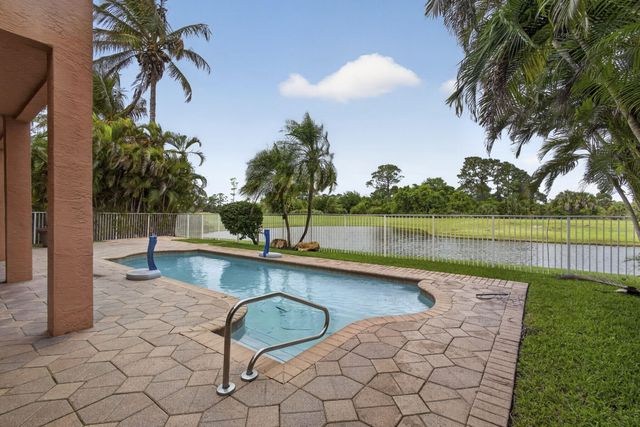 1724 Annandale Circle, Royal Palm Beach, FL 33411