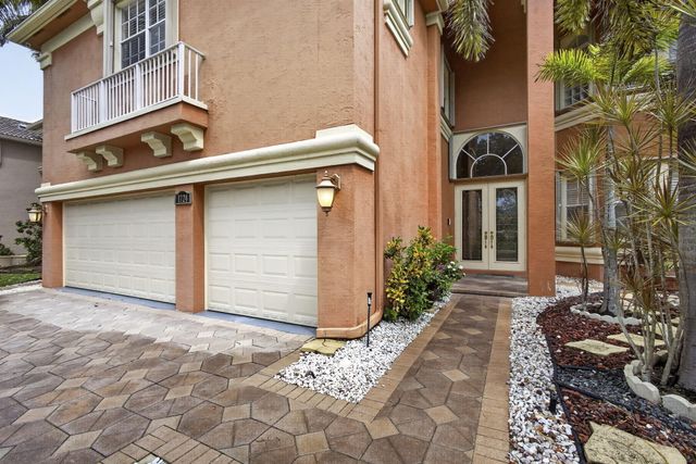 1724 Annandale Circle, Royal Palm Beach, FL 33411