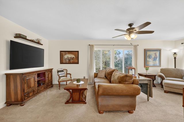 12114 Wolf Rd, Grass Valley, CA 95949