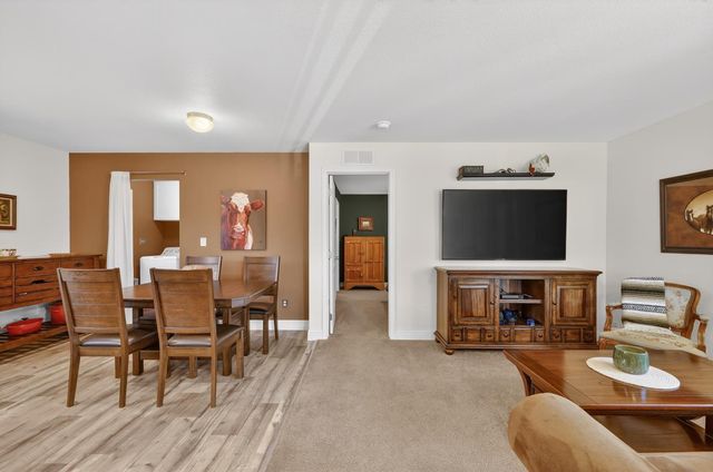 12114 Wolf Rd, Grass Valley, CA 95949