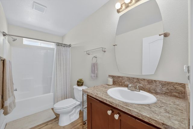 12114 Wolf Rd, Grass Valley, CA 95949