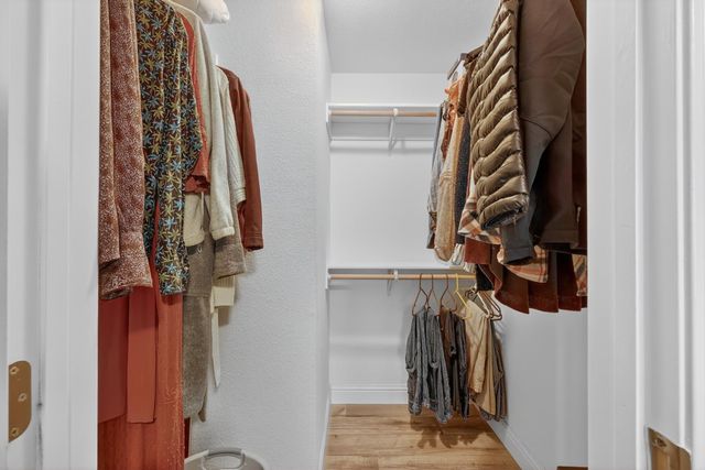 12114 Wolf Rd, Grass Valley, CA 95949