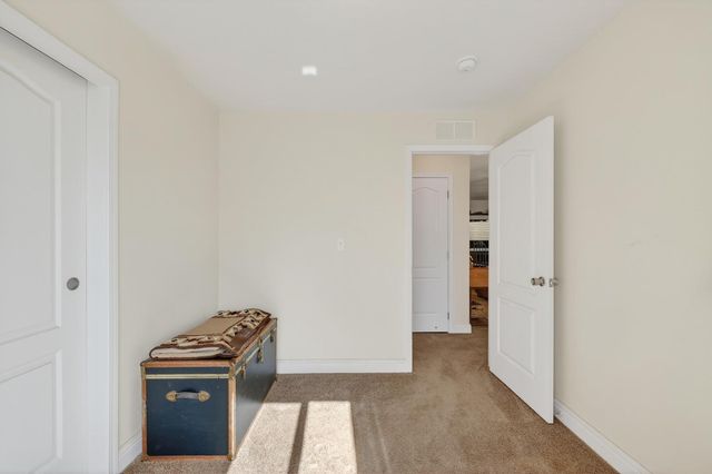 12114 Wolf Rd, Grass Valley, CA 95949