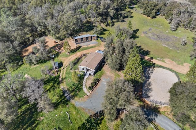 12114 Wolf Rd, Grass Valley, CA 95949