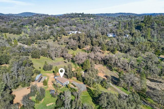 12114 Wolf Rd, Grass Valley, CA 95949