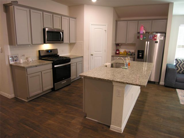 13700 Dismuke DR, Manor, TX 78653