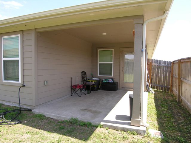 13700 Dismuke DR, Manor, TX 78653