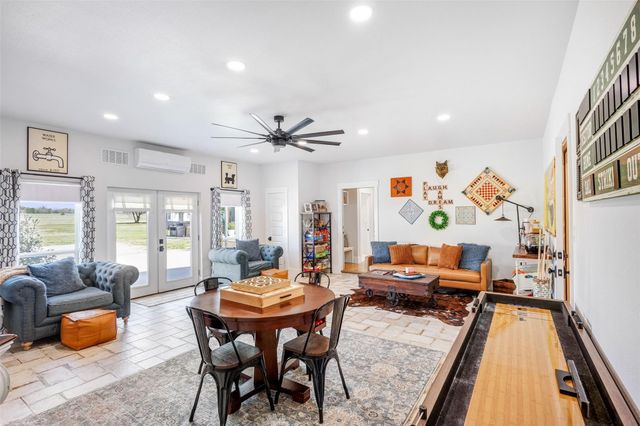 4142 Fm 2194, Celeste, TX 75423