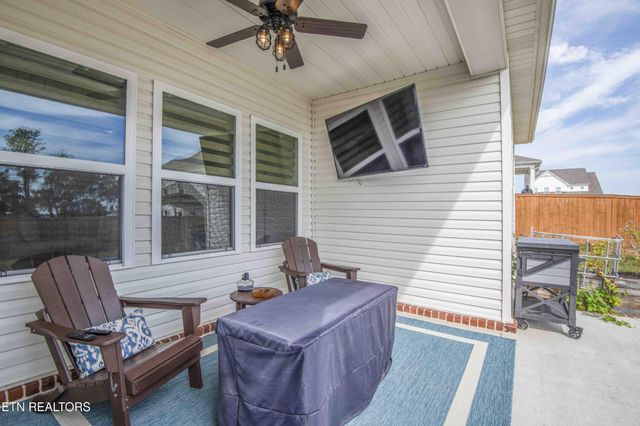 471 Sugar Maple Tr, Lenoir City, TN 37771