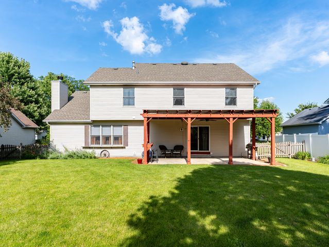 301 Savoy Drive, Shorewood, IL 60404