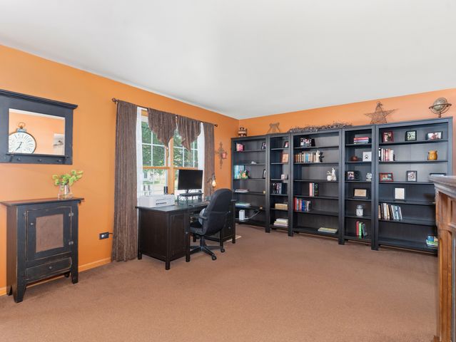 301 Savoy Drive, Shorewood, IL 60404