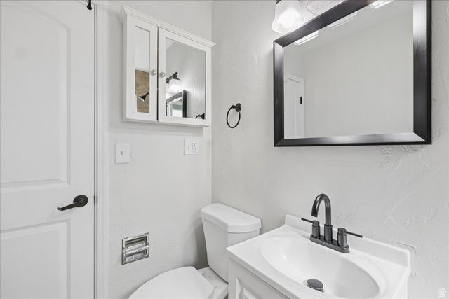 1453 STANFORD ST, Layton, UT 84041