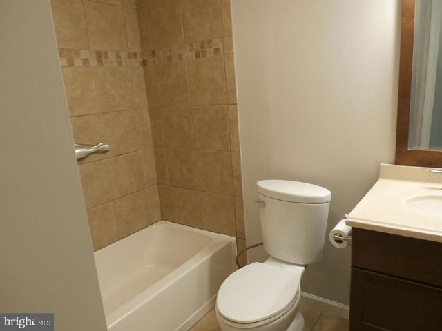 36 ERASER RD, Moorestown, NJ 08057