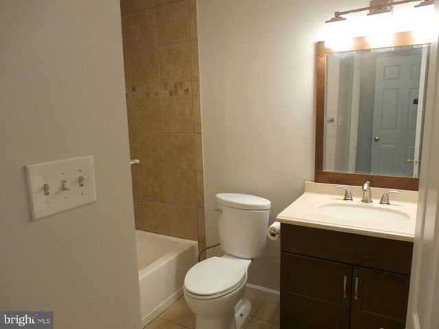36 ERASER RD, Moorestown, NJ 08057
