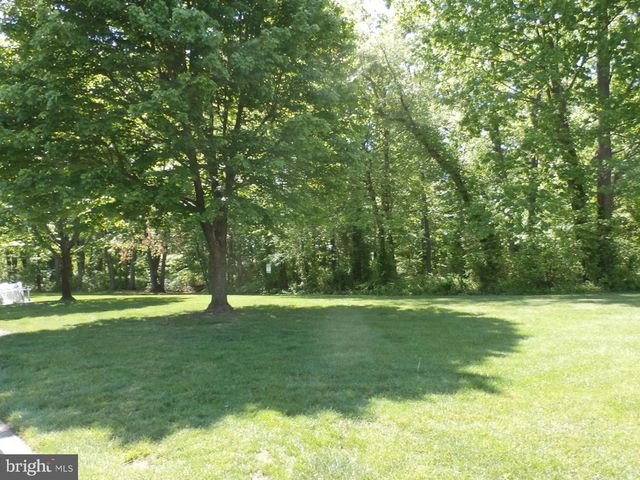 36 ERASER RD, Moorestown, NJ 08057